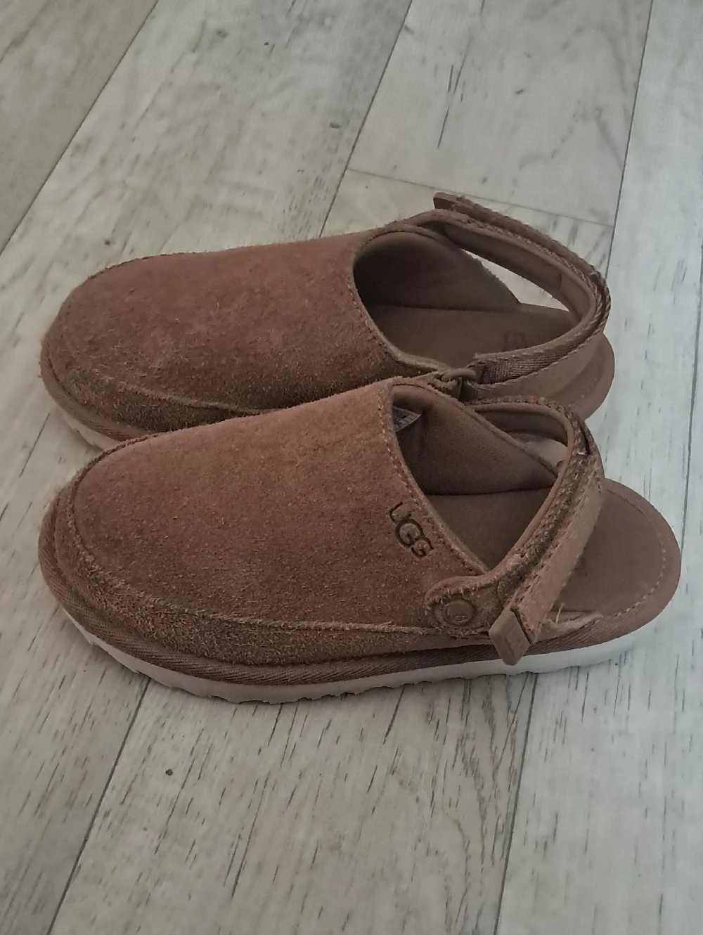 UGG Kids Goldenstar Clogs versatile Soft Suede Leather Adjustable Straps Mules
